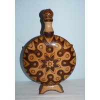 Holzflasche Mit Brandmuster Ddr von allesDABEIvintage