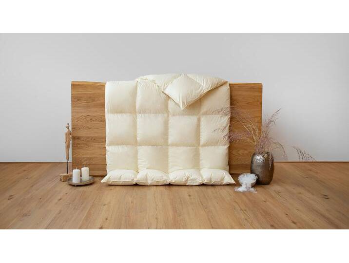 Daunen-Ganzjahres-Bettdecke Ansara von allnatura - 155x200 cm - Bettdecken - 100% Bio & schadstoffgeprüft Daunen-Ganzjahres-Bettdecke Ansara von allnatura - 155x200 cm - Bettdecken - 100% Bio & schadstoffgeprüft von allnatura