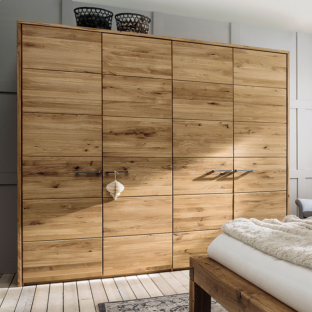 Drehtüren-Kleiderschrank "Golera" - Holzart: Massivholz - Farbe: braun von allnatura