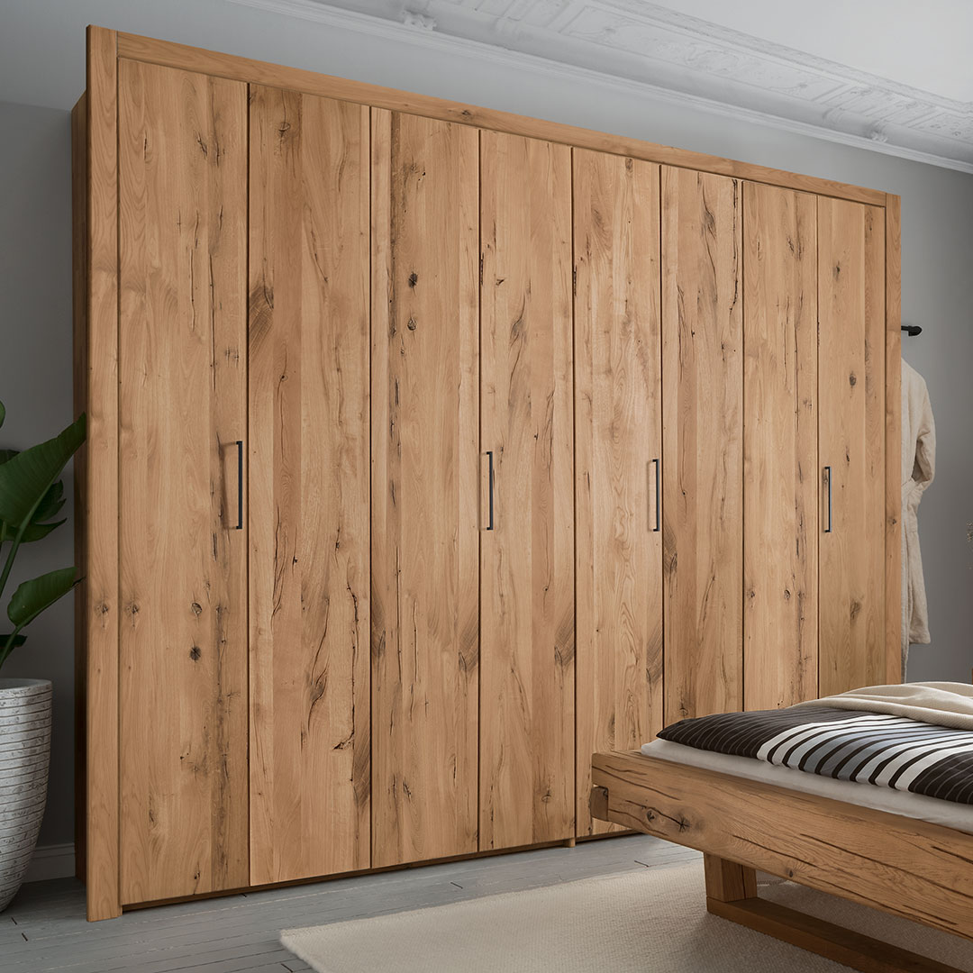 Falttüren-Kleiderschrank "Acordo" - Holzart: Massivholz - Farbe: braun von allnatura