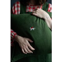 Handbestickter Leinen Kissenbezug Waldgrünes Weihnachtsdekor Handbestickter Leinen Kissenbezug Waldgrünes Weihnachtsdekor von allthebeautifullinen