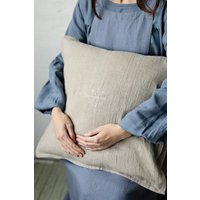 "Handbestickter Schneeflocken-Weihnachts-Leinen-Kissenbezug." "Handbestickter Schneeflocken-Weihnachts-Leinen-Kissenbezug." von allthebeautifullinen