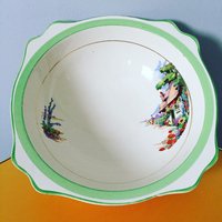 Vintage Royal Staffordshire Mintgrüne Blumen-Servierschüssel Vintage Royal Staffordshire Mintgrüne Blumen-Servierschüssel von anchorandrosevintage