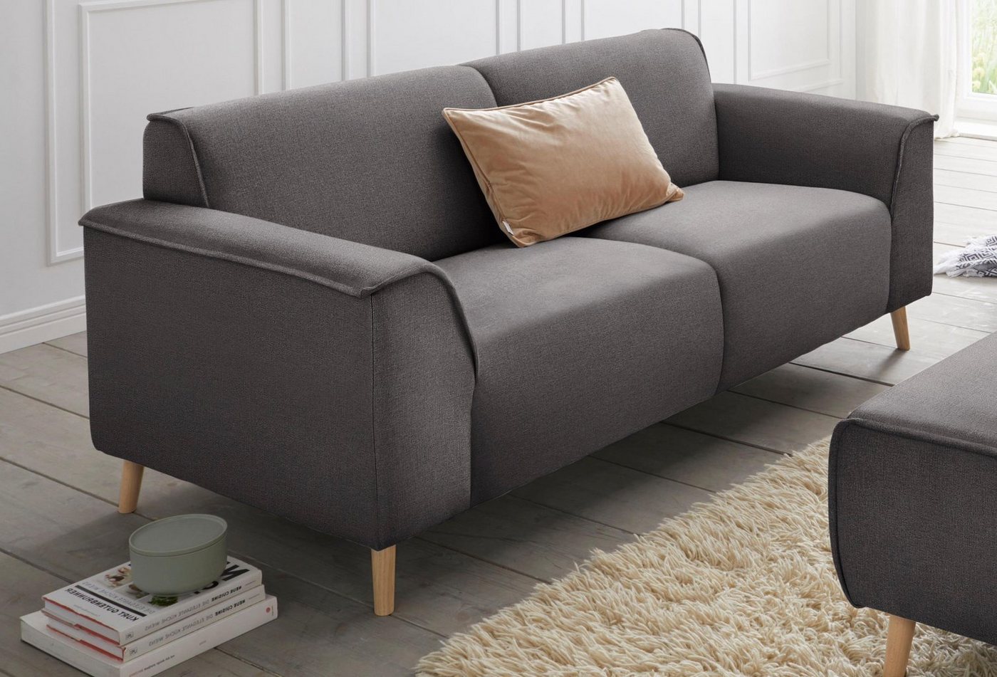 andas 2,5-Sitzer Janek, mit Federkern und Keder in scandinavischem Design andas 2,5-Sitzer Janek, mit Federkern und Keder in scandinavischem Design von andas