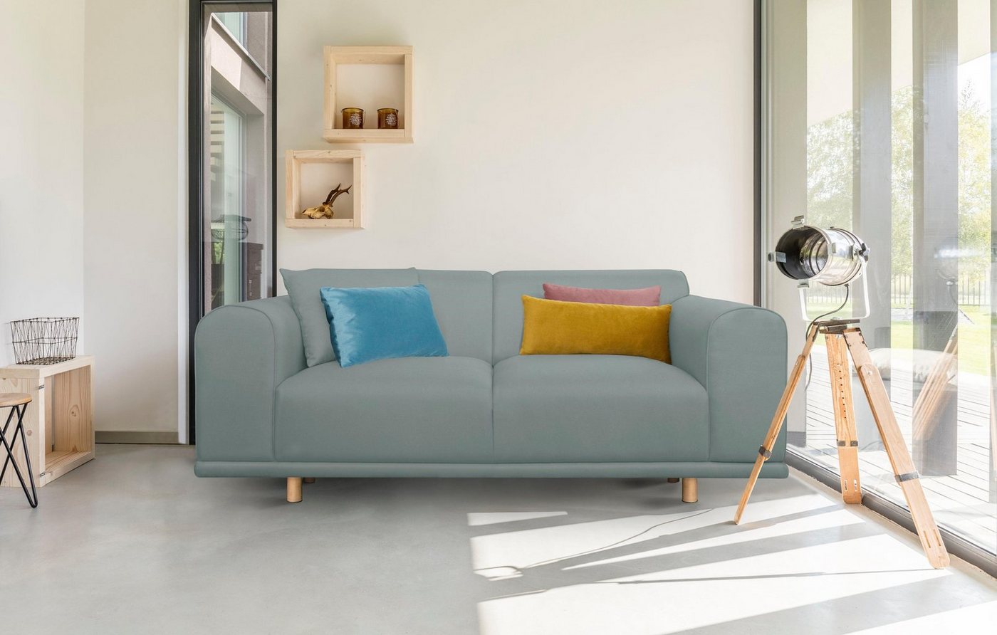 andas 2-Sitzer Maroon, in skandinavischem Design, mit losen Kissen andas 2-Sitzer Maroon, in skandinavischem Design, mit losen Kissen von andas
