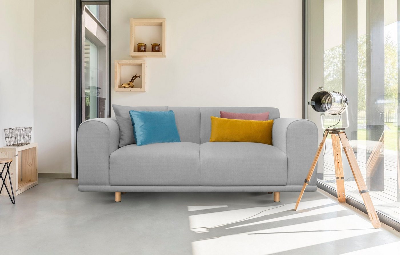 OTTO home 2-Sitzer Maroon, in skandinavischem Design, mit losen Kissen von OTTO home