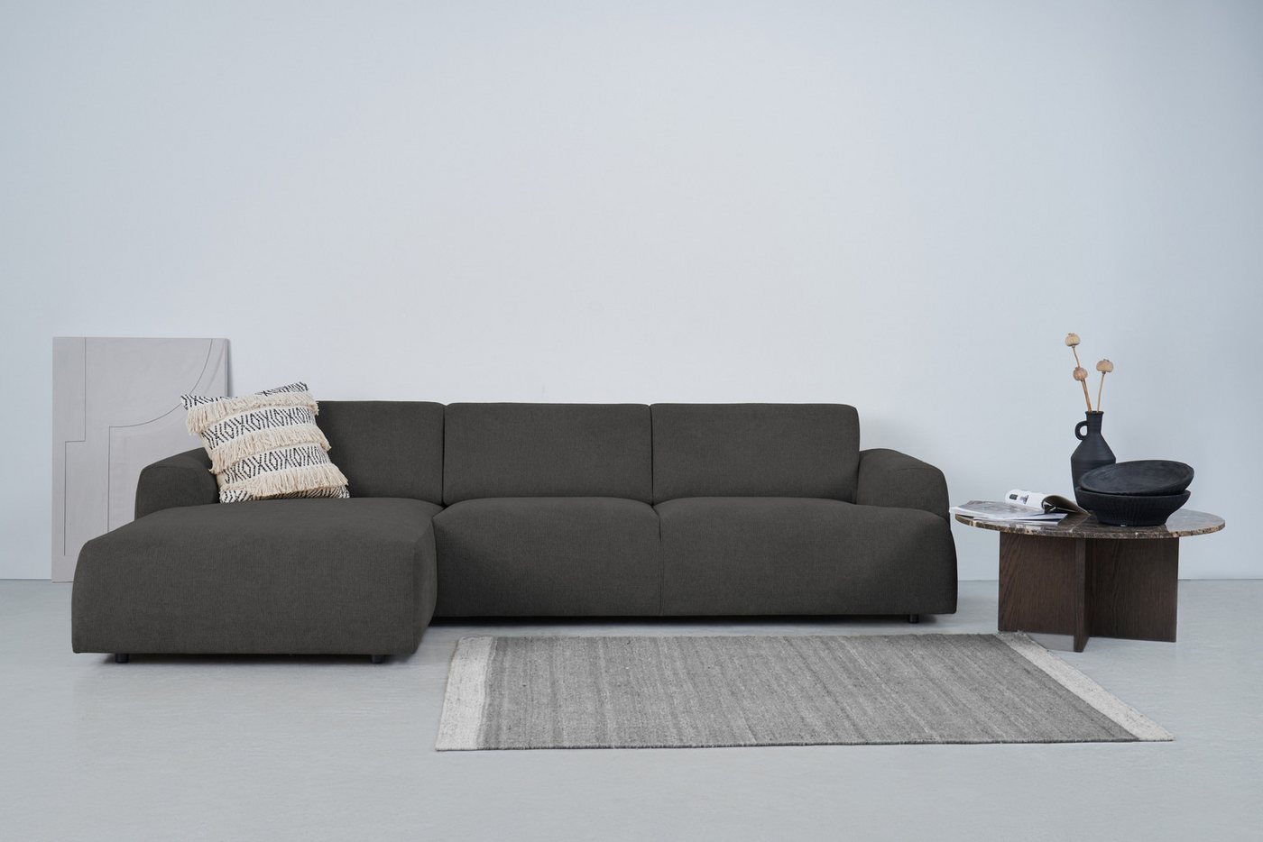 andas Ecksofa Linkka, Breite 301 cm, L-Form, in einem weichen Chenille-Stoff, mit Wellenunterfederung andas Ecksofa Linkka, Breite 301 cm, L-Form, in einem weichen Chenille-Stoff, mit Wellenunterfederung von andas