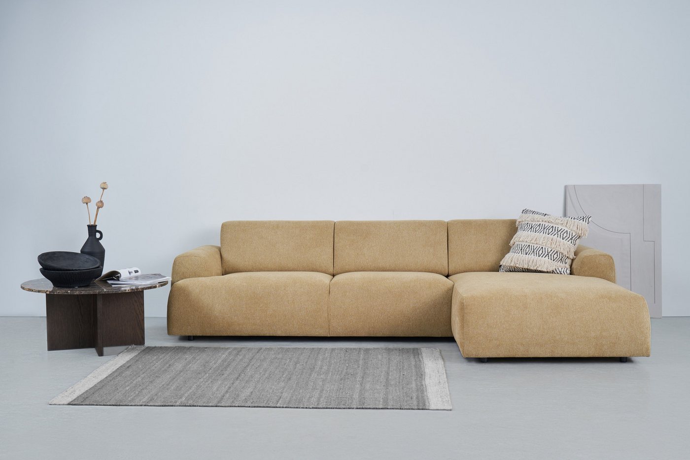 andas Ecksofa Linkka, Breite 301 cm, L-Form, in einem weichen Chenille-Stoff, mit Wellenunterfederung andas Ecksofa Linkka, Breite 301 cm, L-Form, in einem weichen Chenille-Stoff, mit Wellenunterfederung von andas