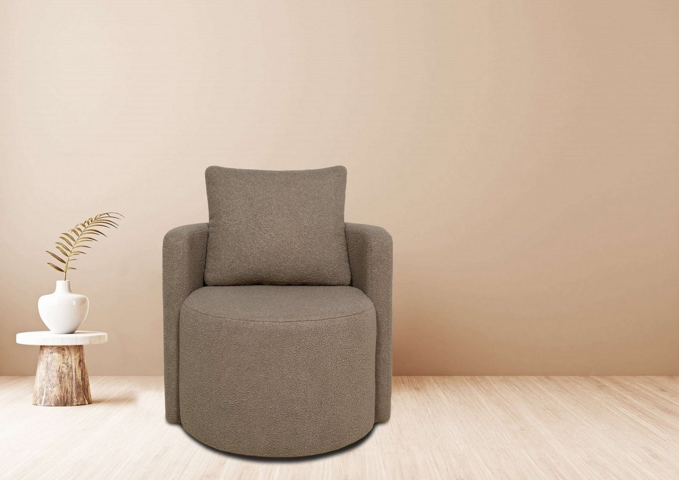 andas Sessel, mit wendbarem Rückenkissen, auch in recyceltem Stoff erhältlich von andas