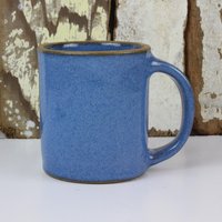 Blaue Kaffeetasse/Teetasse Heiße Schokoladentasse 12 Unzen Tasse Leuchtendes Himmelblau von andersenpottery