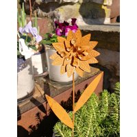 Edelrostoptik Topfstecker Blume Beatriz Rostblume Metallblume Gartedeko Rost von angelsgardendekoshop