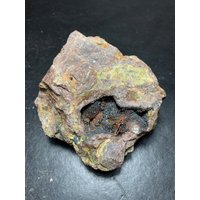 Arsenuranospathit, Quarz, Pyrit, Uranophan, Krunkelbachtal, Menzenschwand, Baden-Württemberg Arsenuranospathit, Quarz, Pyrit, Uranophan, Krunkelbachtal, Menzenschwand, Baden-Württemberg von anjahoefer