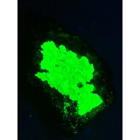 Autunite, Nanjingqiao U-Mine, Pingjiang, Yueyang, Hunan, China Autunite, Nanjingqiao U-Mine, Pingjiang, Yueyang, Hunan, China von anjahoefer