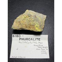 Phurcalite, Posey Mine, Red Canyon, San Juan Co., Utah, Usa Phurcalite, Posey Mine, Red Canyon, San Juan Co., Utah, Usa von anjahoefer