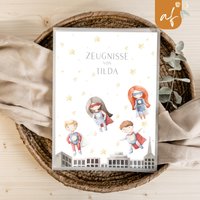 Personalisierte Zeugnismappe Superheld Geschenkidee Einschulung Schulkind Junge Mädchen Mappe Für Zeugnisse Sp 0202 von annaundfelix