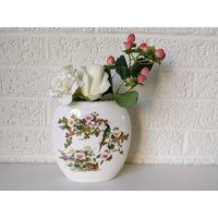 Jgi Shady Mino Porzellan Vase | Pfauen Blüten Blumen Japan von archipel32