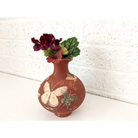 Vintage Terra Cotta Vase Mit Schmetterlingsmotiven von archipel32