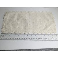 Vintage Ecru Öse Baumwolle Bestickt Rechteck Kommode Schal Oder Tischbedeckung von artfullofdesign