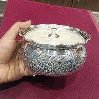 92.5 Sterling Silber Trockenfruchtbox Geschnitzte Suppe Oder Milchbox 92.5 Sterling Silber Trockenfruchtbox Geschnitzte Suppe Oder Milchbox von artgemsjewellery