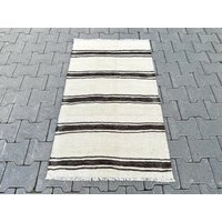 Kelim Teppich, Kleiner Handgemachter Teppich Läufer, Flachgewebe Bio Wolle, Rustikal Primitive Wohnkultur, 2'4 "x 4'1" von arthandmadetr