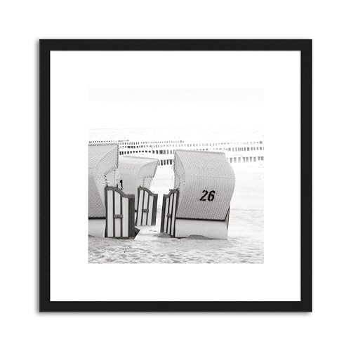 artissimo, Design-Edition, gerahmtes Poster, 30x30cm, PE6393-ER, Meer S&W: Strandkörbe, Bild, Wandbild gerahmt, Design-Poster mit Rahmen, schwarz-weiß Foto, Strand und Meer von artissimo