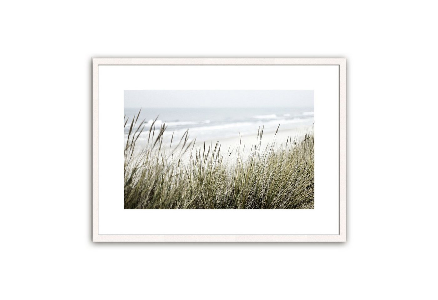 artissimo Bild mit Rahmen Bild gerahmt 51x71cm / Design-Poster mit Holz-Rahmen / Wandbild Strand, Dünengras am Strand von artissimo