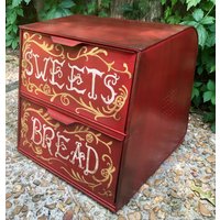 Brot Box Große Doppeltür Retro Up Gereinigt in Rot Mit Fleck Gokden Handbemalt Blättern Arbeit Schriftzug Preis Spiegelt Rabatt von artworksbycarol