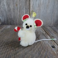 Maus Pom Ornament Weiß Filz Ohren Dakin Weihnachten Vintage 1984 von atgrandmastable