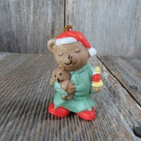 Vintage Bär Im Schlafanzug Teddy Und Kerze Ornament Keramik Porzellan Weihnachten von atgrandmastable