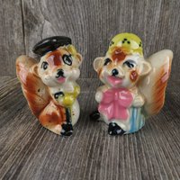 Vintage Eichhörnchen Salz Pfefferstreuer Gelehrte Anthropomorphe Mr Mrs Graduation 70Er Oder 80Er Jahre von atgrandmastable