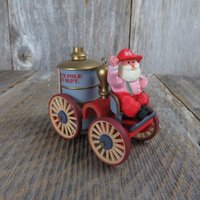 Vintage Feuerwehr Ornament Nordpol Kennzeichen Weihnachtsmann Wasserwagen Old West 1985 von atgrandmastable