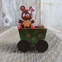 Vintage Holz Teddybär Im Wagen Ornament Weihnachten Grün Pinsel Geschenk Stern Russ Taiwan von atgrandmastable