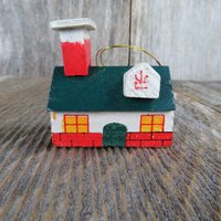 Vintage Holzhaus Bemalt Ornament Bau Weihnachten Dorf Miniatur von atgrandmastable