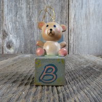 Vintage Teddybär Alphabet Block Holz Ornament Blau Pin Gelb Russ Taiwan von atgrandmastable