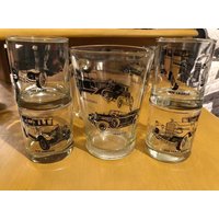 Glassware-Set Mit Oldtimern Glassware-Set Mit Oldtimern von atomickitkatvintage