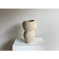 Custom Order - Handgemachte Beige Keramik Vase von aysunayco