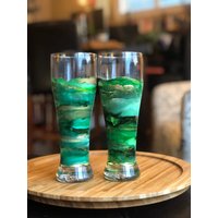 Ein Paar Lebhafte Grüne Pilsnergläser, Perfekt Für Ihre Bar Oder Als Geschenk Hochzeit, Jubiläum, Junggesellenabschied, Geburtstag Und Mehr von babpaintedglassware