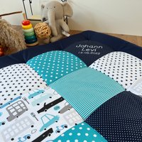 Krabbeldecke Patchwork Mit Name Und Datum Personalisierbar Autos Türkis Blau Spielmatte von babrause