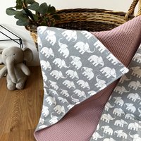 Waffelpique Babydecke Personlisiert Mit Name Elefant Flieder von babrause