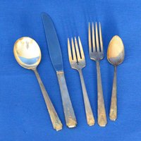 Milady Muster Flatware Service Von Oneida Community - Musternummer 1940 Silberplatte von backstashandbygones