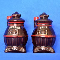 Topf Bauch Ofen Salz Und Pfefferstreuer Set - Made in Japan von backstashandbygones