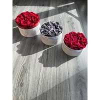 Premium Seide Rose Marmor Weiß Geschenkbox - Hutschachtel, Wohnkultur, Blumenschmuck, Jubiläum, Muttertagsblumen, Blumenkasten, Für Sie von barsofheaven