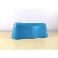 Blaue Pyrex-Kühlschrank-Schale von basicallyBaca