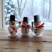 Frostiges Dutzend - Tischdeko Schneemann-Figuren 12 Stück Ca. 6cm von bastelixEU