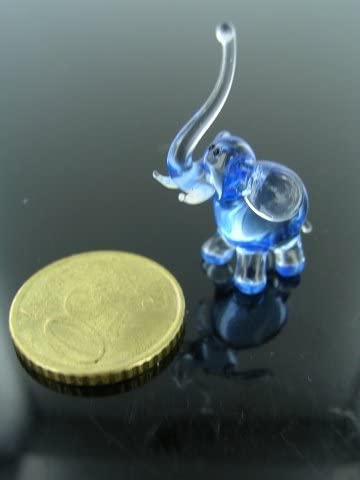 Elefant Mini Blau Glas - Miniatur Glasfigur - Figur Blauer Elephant von basticks