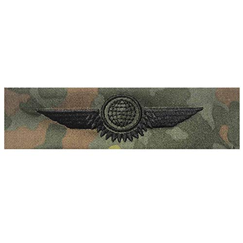 baum-m gmbh Bundeswehr Tätigkeitsabzeichen Luftfahrzeug-Personal Schwarze Stickerei auf Flecktarn-farbenen Original BW-Stoff von baum-m gmbh