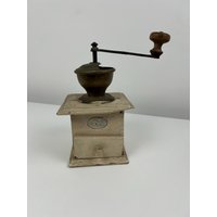 Kaffeemühle Weiß Mühle Vintage 14x14 cm 5, 51x5, 51 in Dekoration Landhaus Bauernhaus Kaffe Mahlen Retro Kaffee von BavarianHeritage