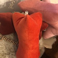 Leseknochen Aus Kuschelweichem Cord Candy Colours von bellezzaverde