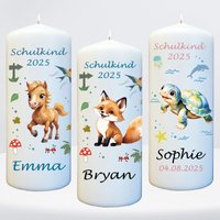 Kerze Schulkind Tiermotive Fuchs, Hund, Katze Pferd, Hai, Wal, Schildkröte Mit Namen Und Datum Personalisiert Für Junge Mädchen Kerze Schulkind Tiermotive Fuchs, Hund, Katze Pferd, Hai, Wal, Schildkröte Mit Namen Und Datum Personalisiert Für Junge Mädchen von besondereKerze
