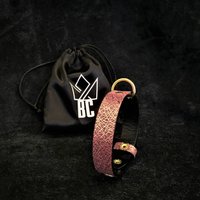 Bestia "Nostalgia Rose" Designer Katzenhalsband. Echtes Leder. Einzigartiges Design. Handgefertigte Qualität von bestiadoggear